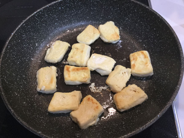 004saikoro-tofu