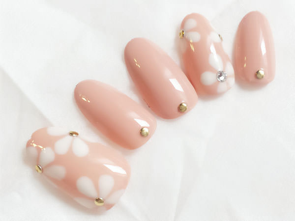 男ウケするネイルデザイン４選 愛され女子になるためのモテネイル 女子リキ