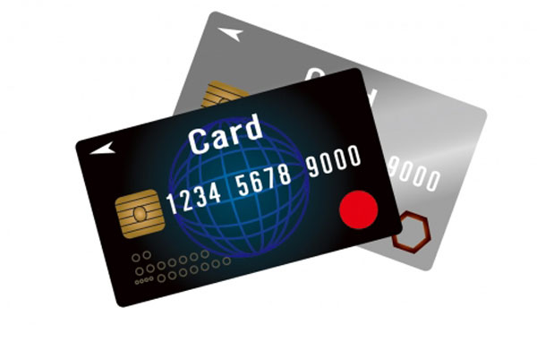 財布の中から貸金業者が発行するローンカードがあれば借金している可能性が高い